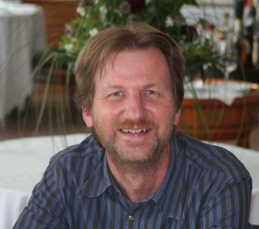 Prof. Roland Kreis