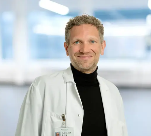 Prof. Dr. med. Simon Jung